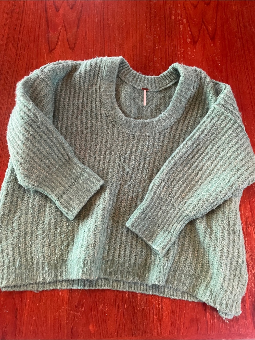 Cozy Ribbed Crewneck Sweater - Sage Green